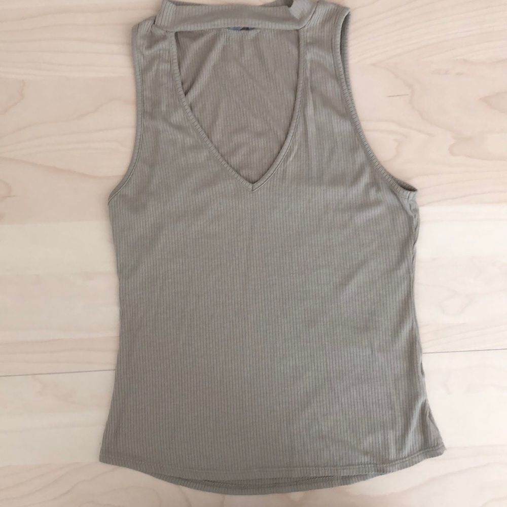 Choker neck tank top